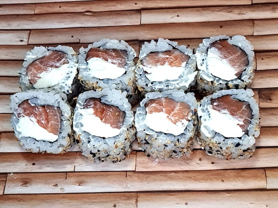 Uramaki de Salmão com Cream Cheese 8 Unidades