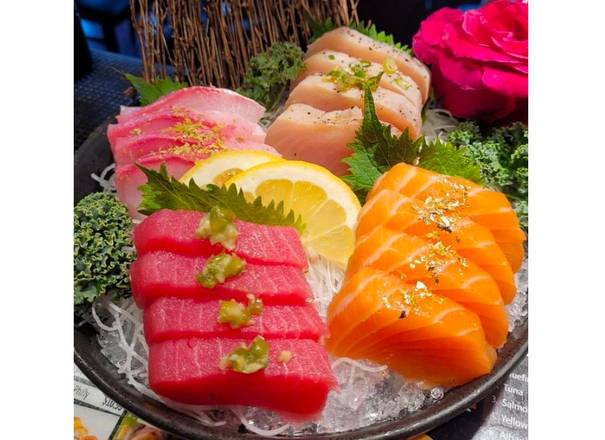 Sashimi Combo A / 8 pcs