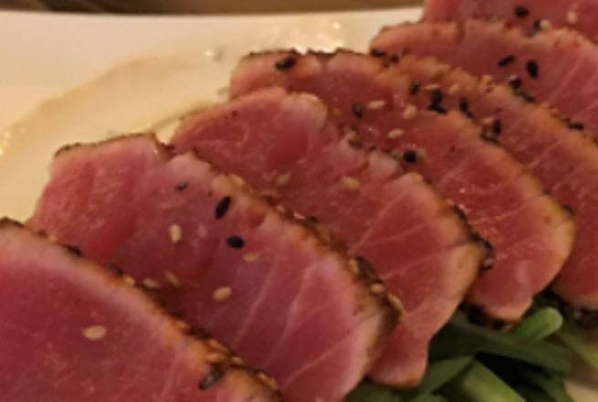 Seared Peppered Tuna Sushi