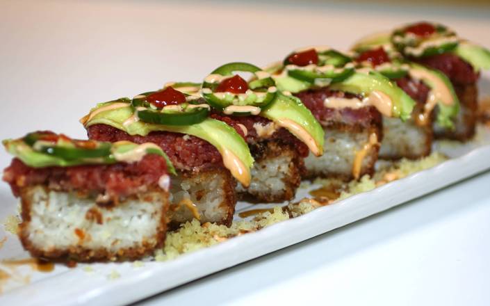 Spicy Salmon Crispy Rice (6pcs)