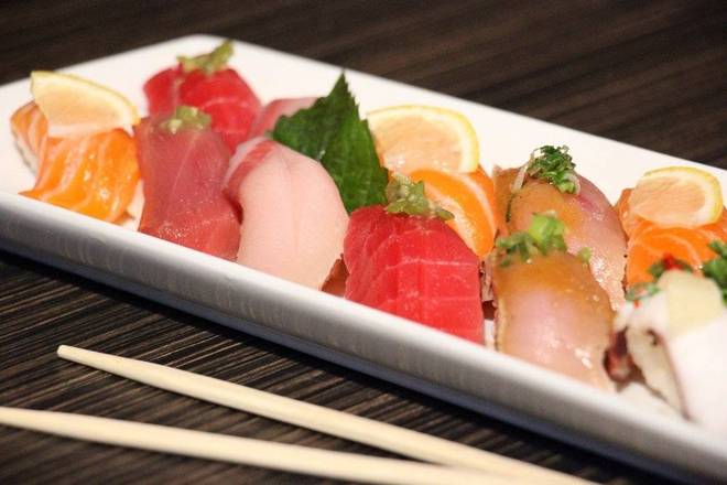 Sushi Combo B / 12 pcs