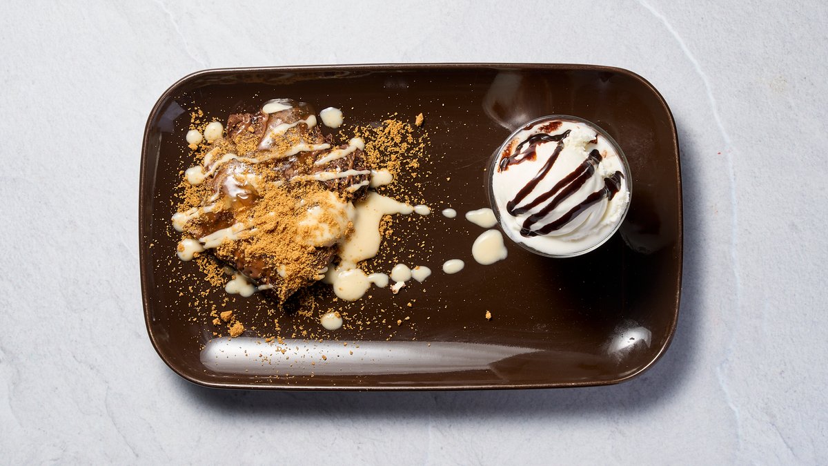 Brownie With Custard
