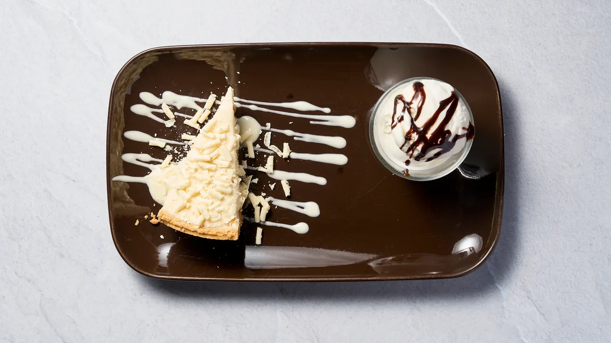 The Classic In White Cheesecake