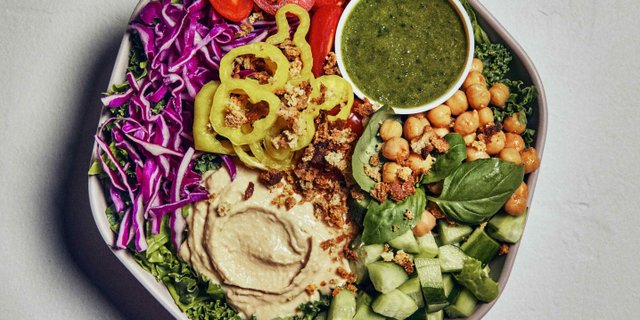 Hummus Crunch Salad