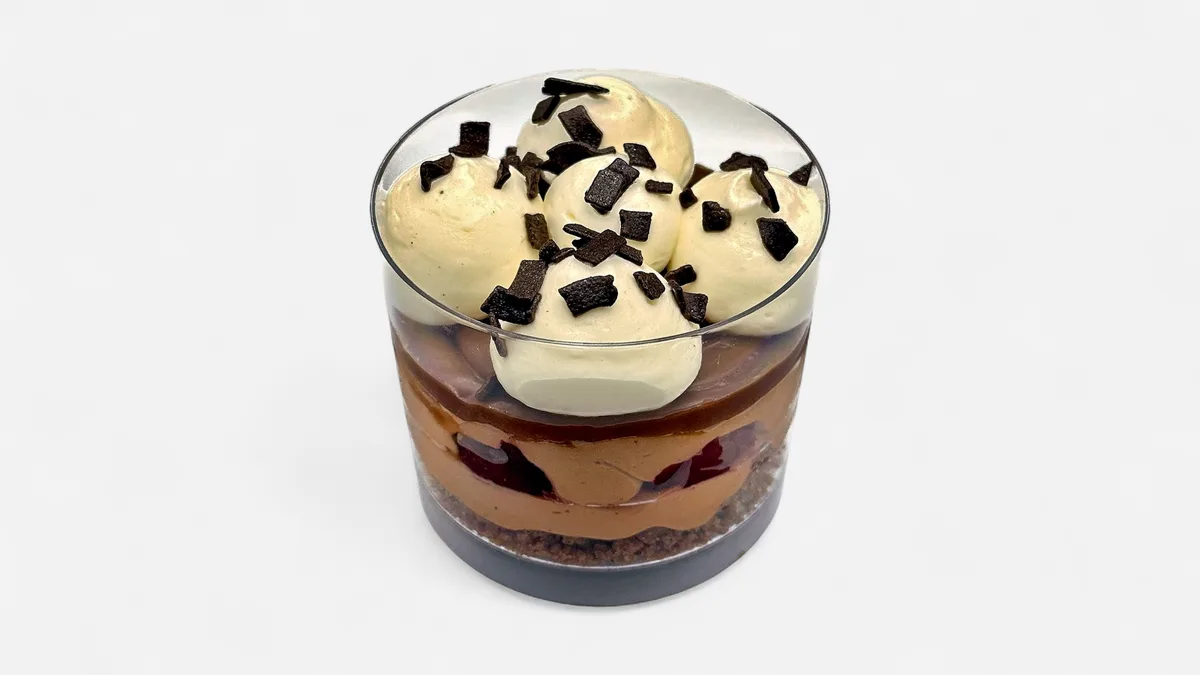 Cheesecake mousse Ciocolată și Vișine