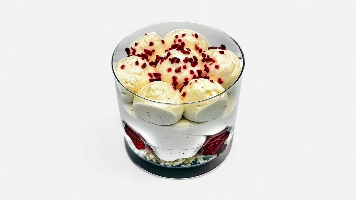 Cheesecake mousse Căpșune și Vanilie
