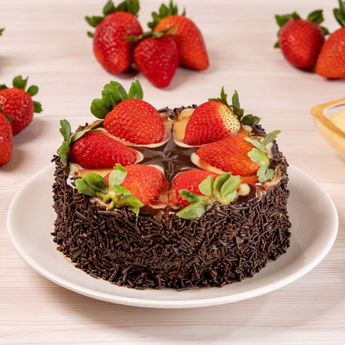 Mini Torta Bem-casado com Morangos Frescos - 600g