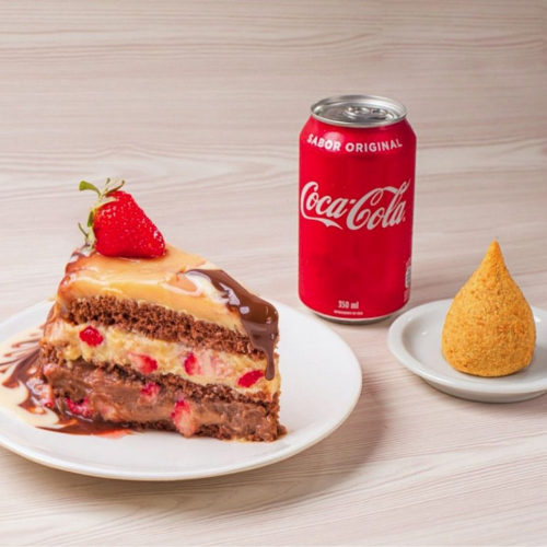 Trio Bem-casado Morangos Frescos com Coxinha