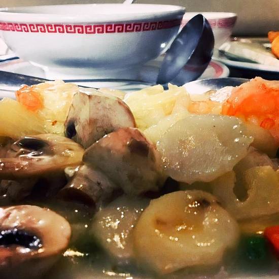 L14. Shrimp in Lobster Sauce