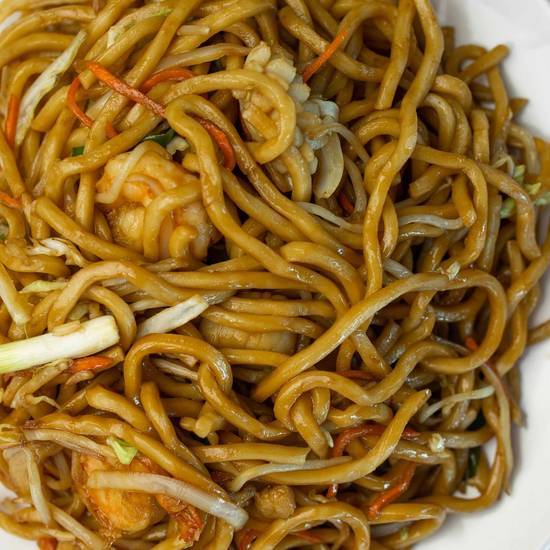 L18. Shrimp Chow Mein
