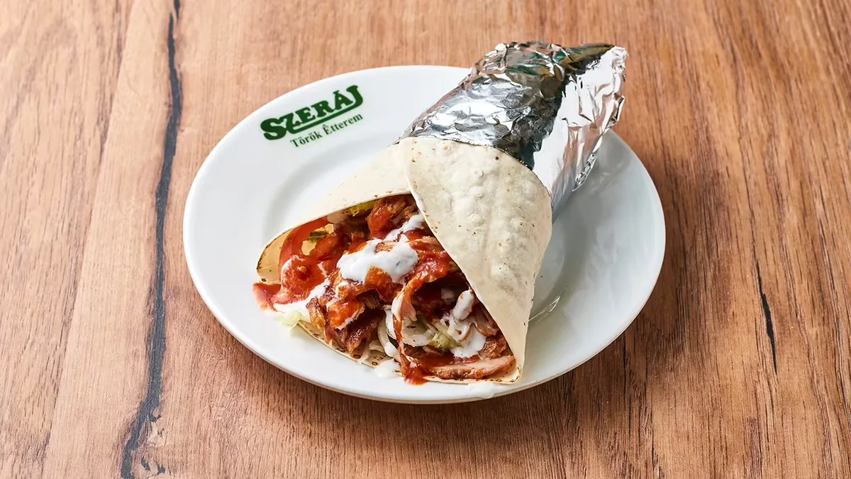 Csirke Döner Szendvics Menü