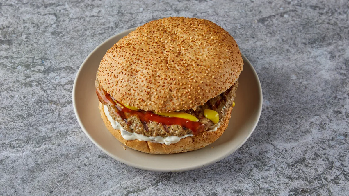 4 Hamburger Classic + 1 Pepsi Classic 0.33 l