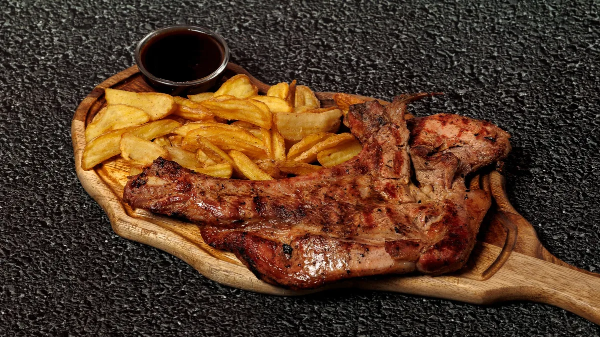 Χοιρινή Μπριζόλα Tomahawk