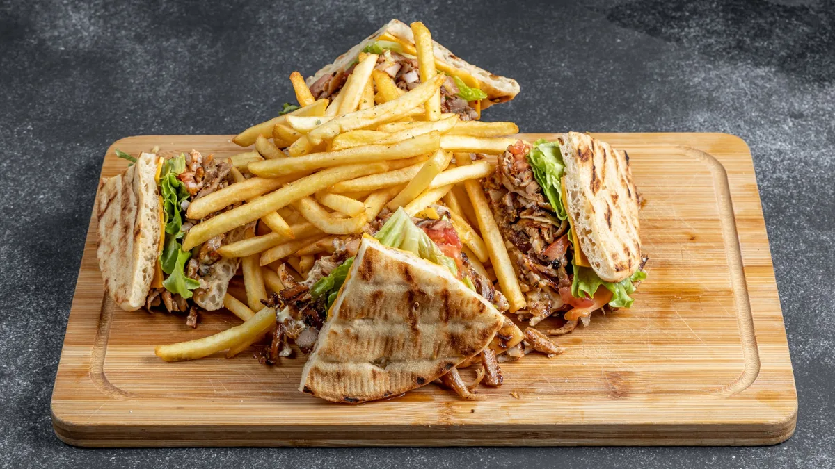Club Sandwich Γύρος Χοιρινός
