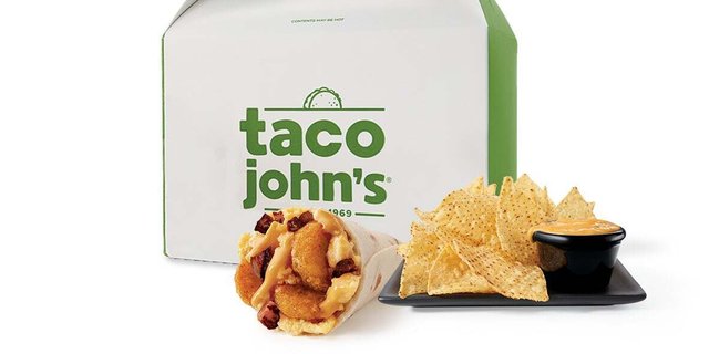 Steak Meat and Potato Breakfast Burrito Box w/ Bags of Chips and Sides of Nacho Cheese