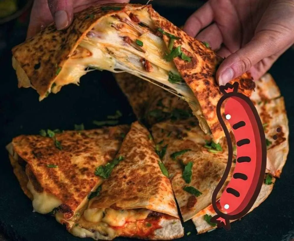 QUESADILLA CHORIZO.