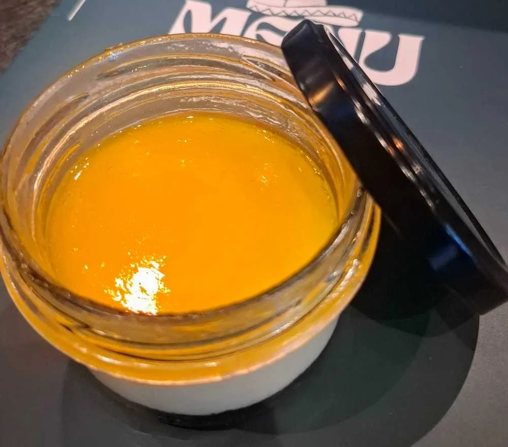 SERNIK Z MANGO.
