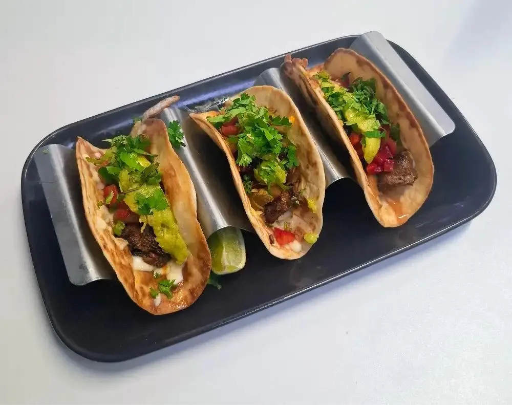 TACOS FLANK STEAK .