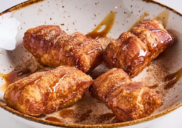 CLASSIC CROISSANT-STYLE BEIGNETS