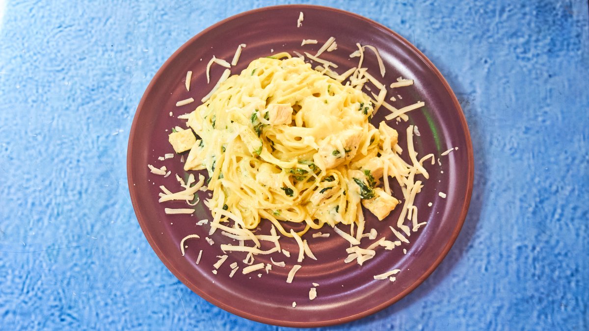 Pasta me Spinaq and Fileto Pule