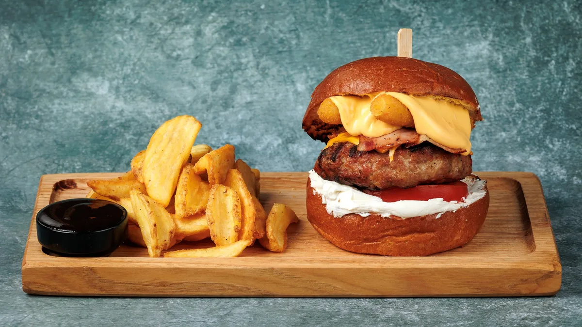 Black Angus Xtra Cheese Burger