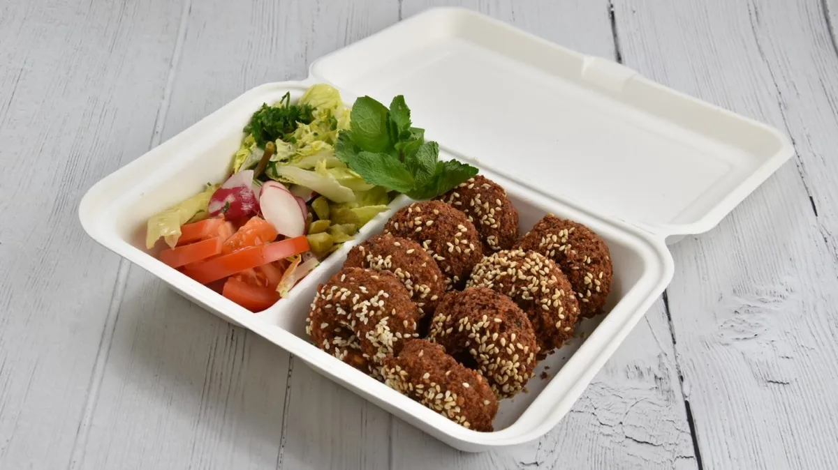 Falafel tál nagy 8 db fűszeres