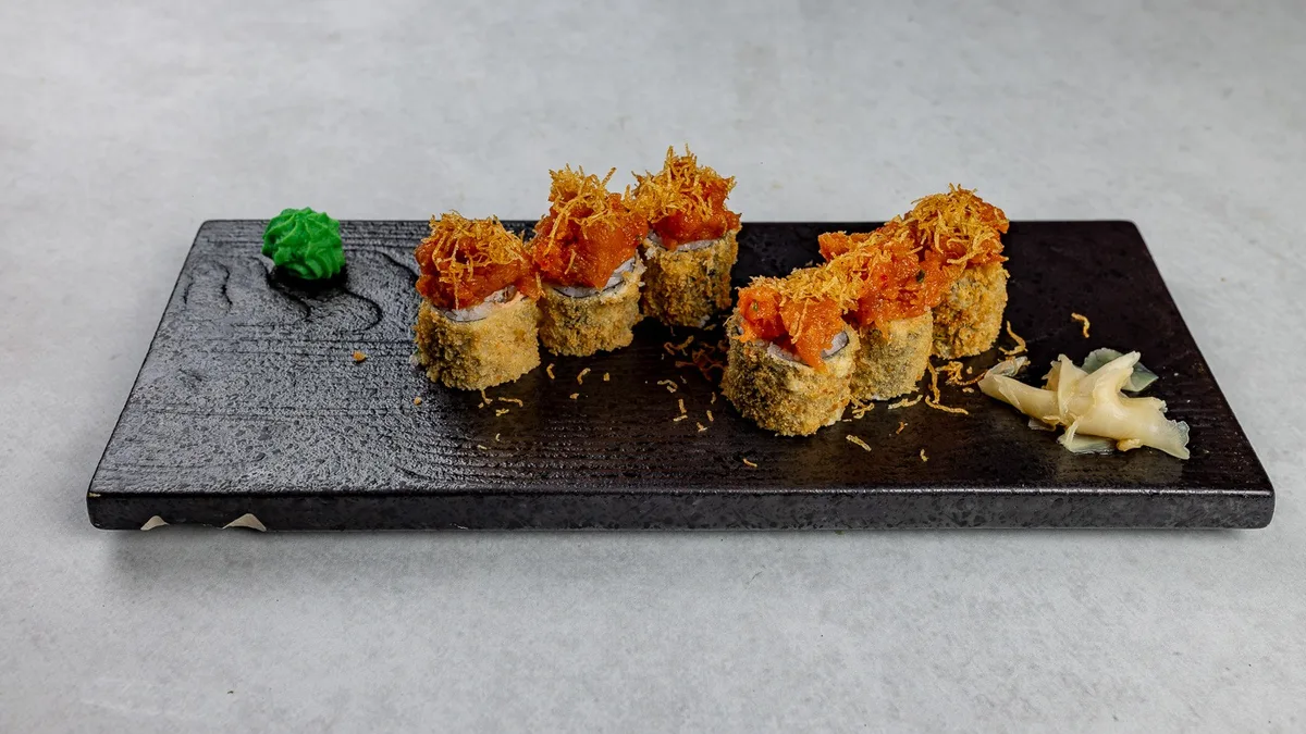 Hossomaki fritto spicy tuna-maguro