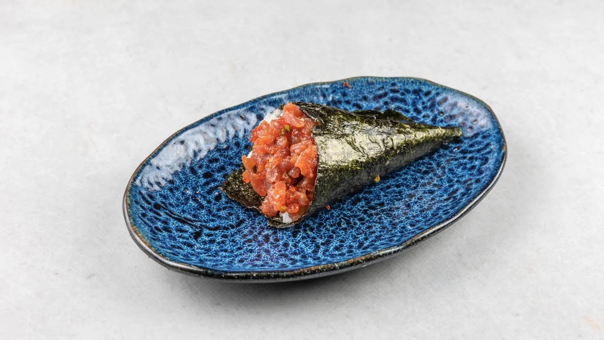 Temaki spicy tuna
