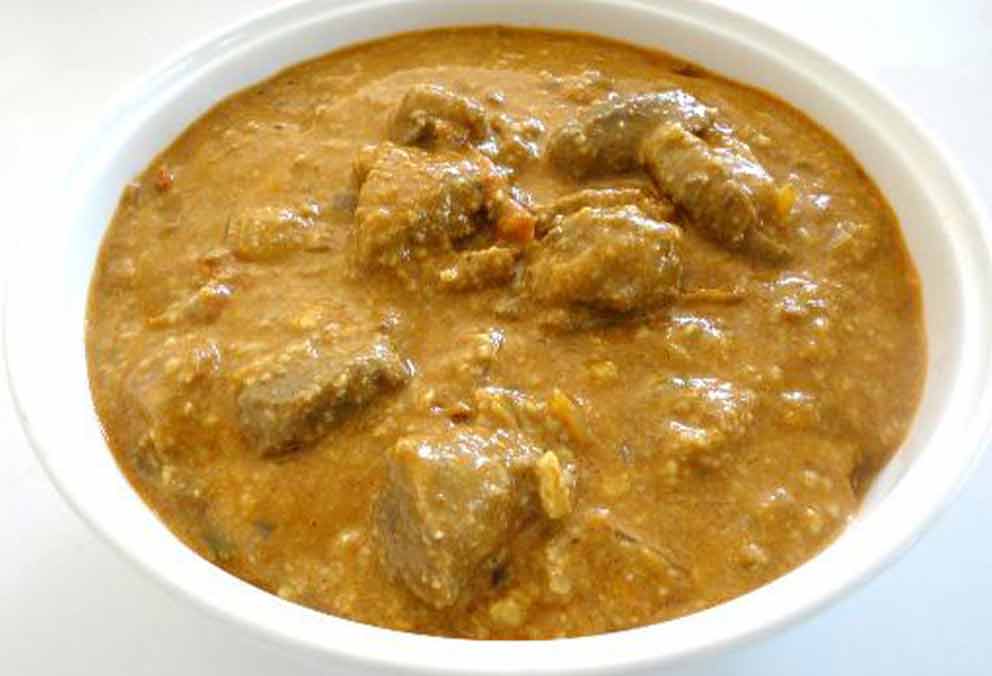 Cordero Almendra Korma