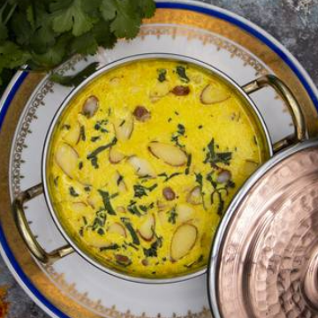 Pollo y Almendras Shorba