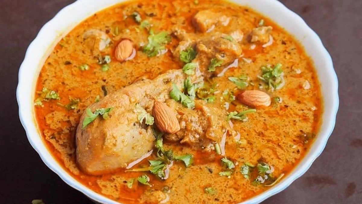 Korma / Badami Chicken