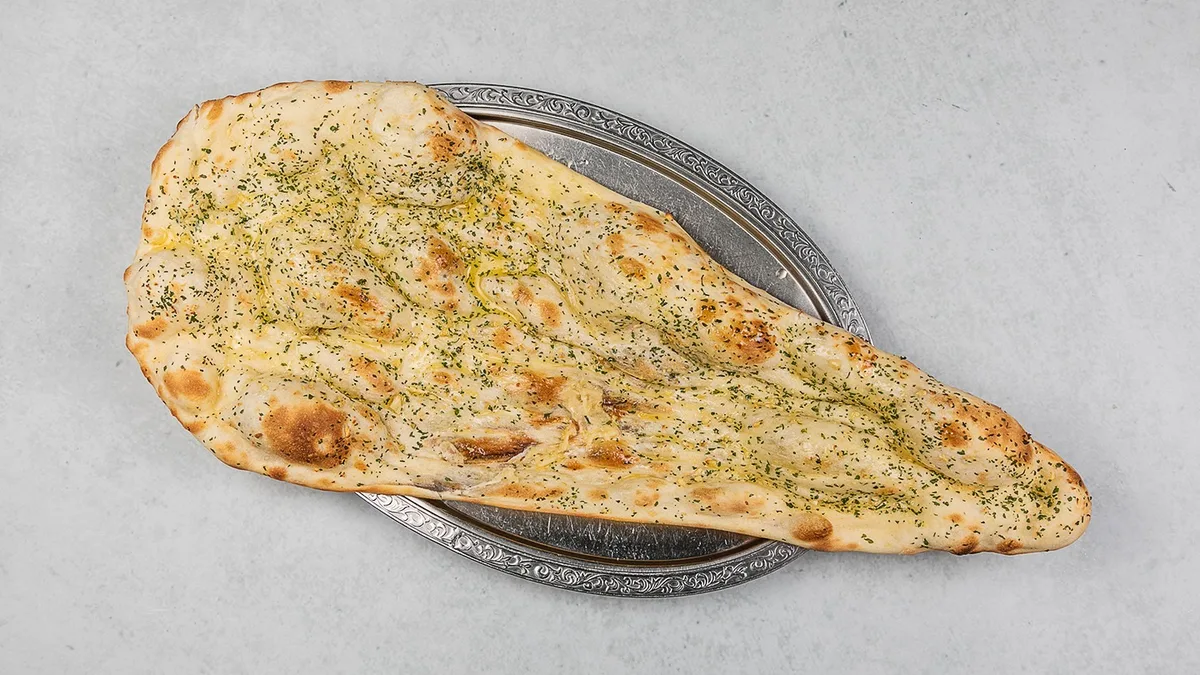 Taj ガーリックナン(Taj Garlic Nan)