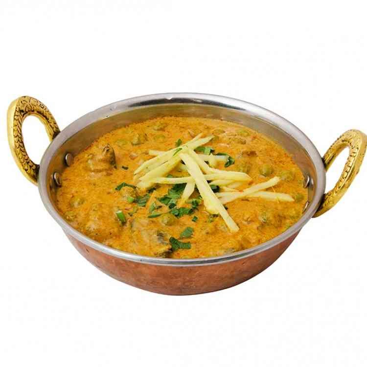Khumb Mattar Masala