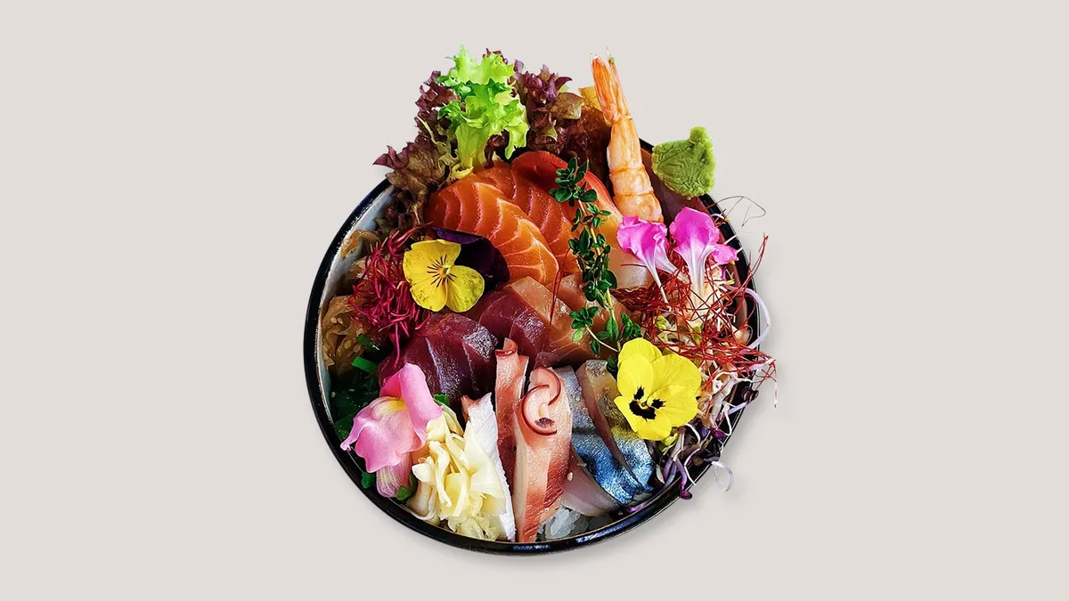 D6. Chirashi Sushi Bowl