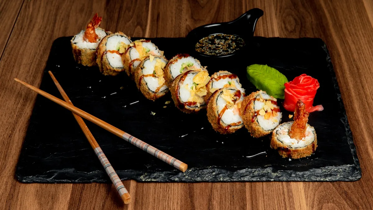 Ebi Hot