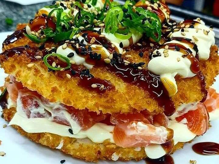 Sushi Burguer de Salmão Grelhado