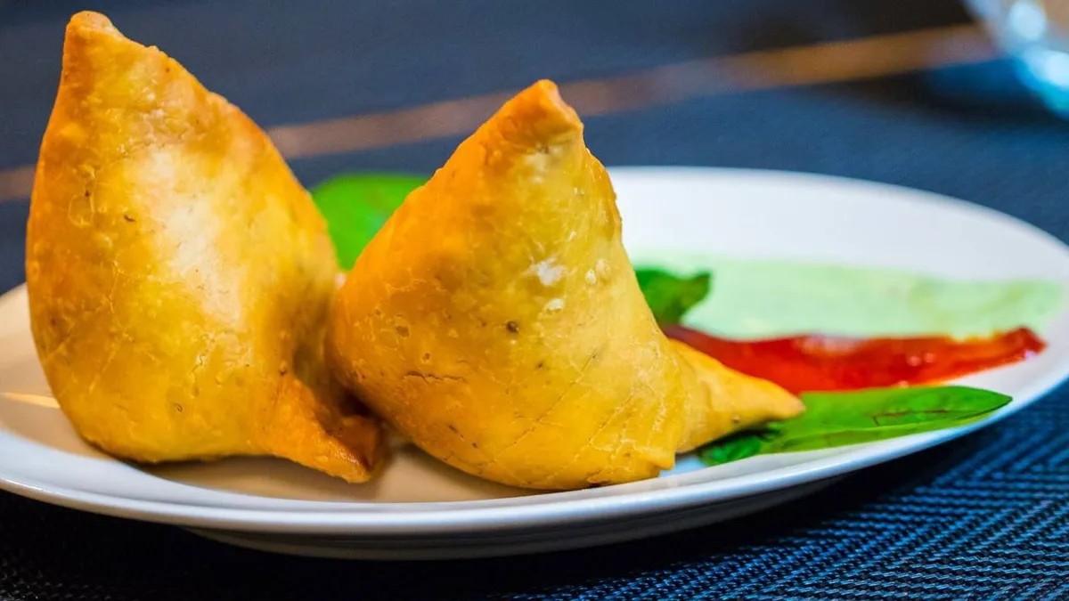 Vegetable samosa 2 szt.