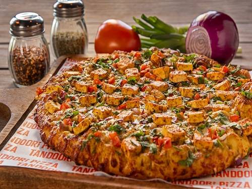 Shahi Paneer Pizza