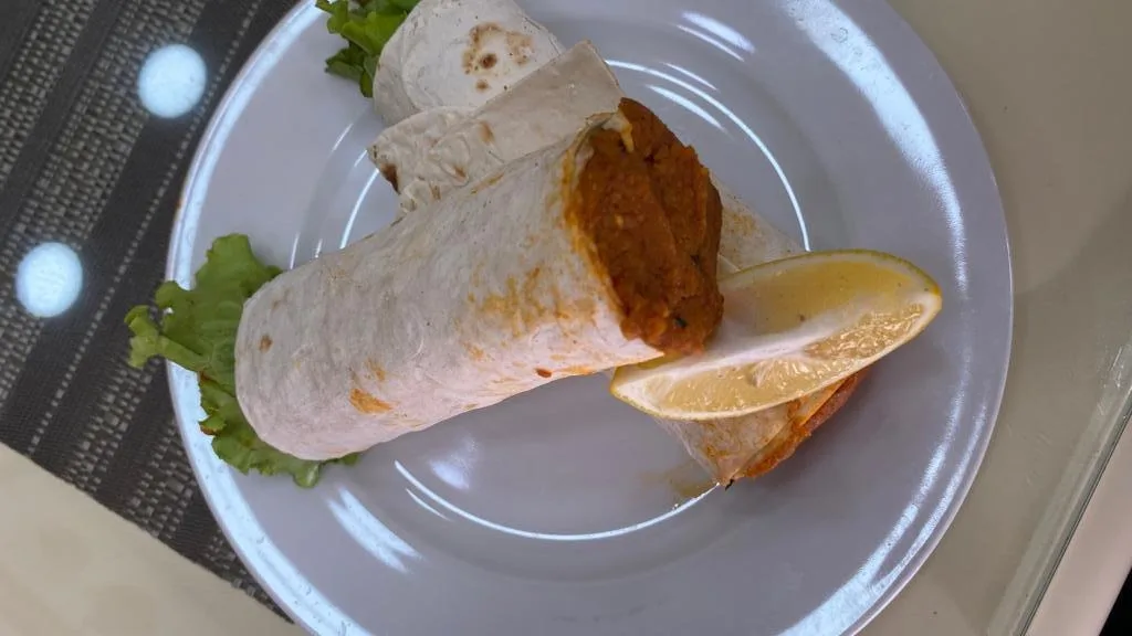 Çiy Köftə Dürüm