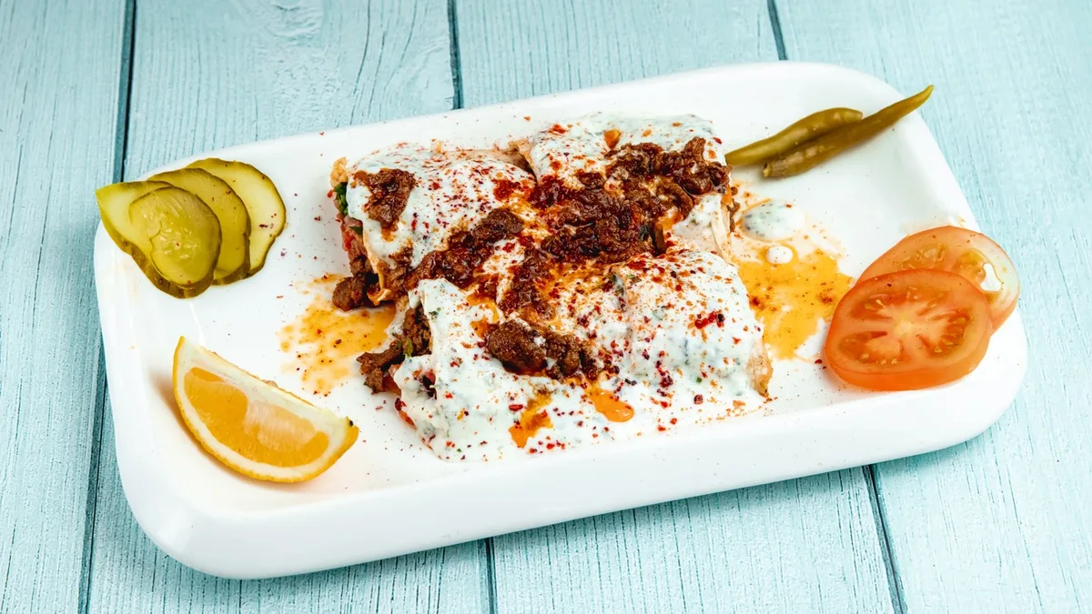 Qatıqlı Tantuni Lavaşda