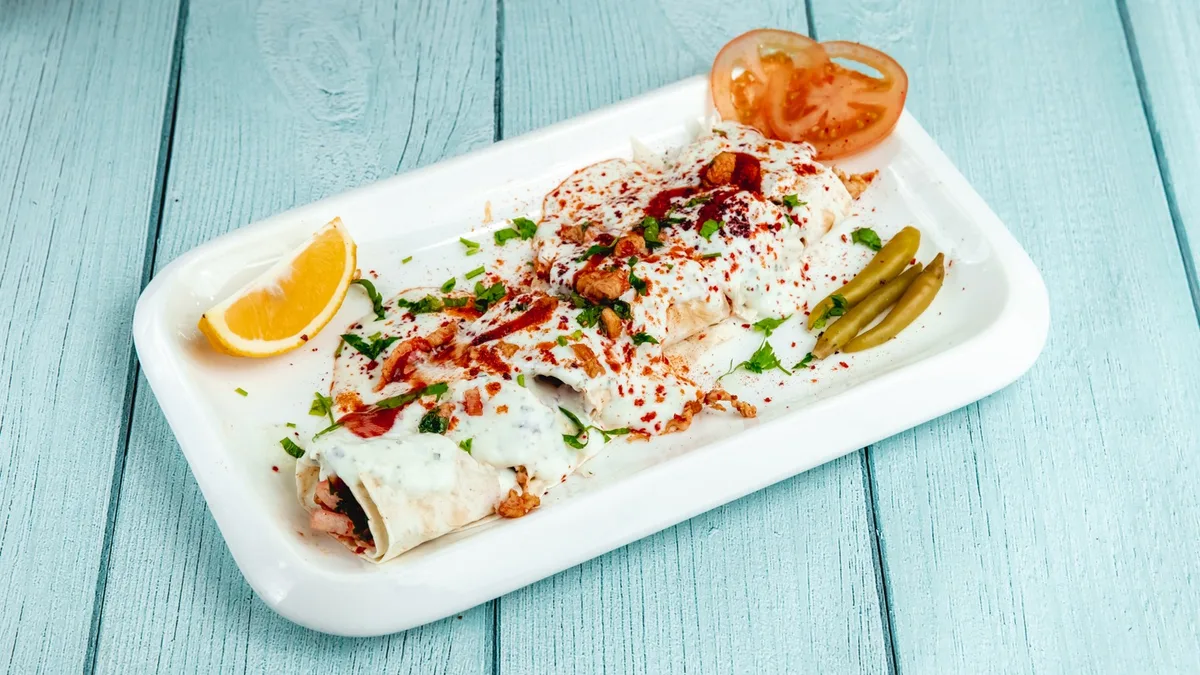 Toyuqlu və Qatıqlı Tantuni Lavaşda