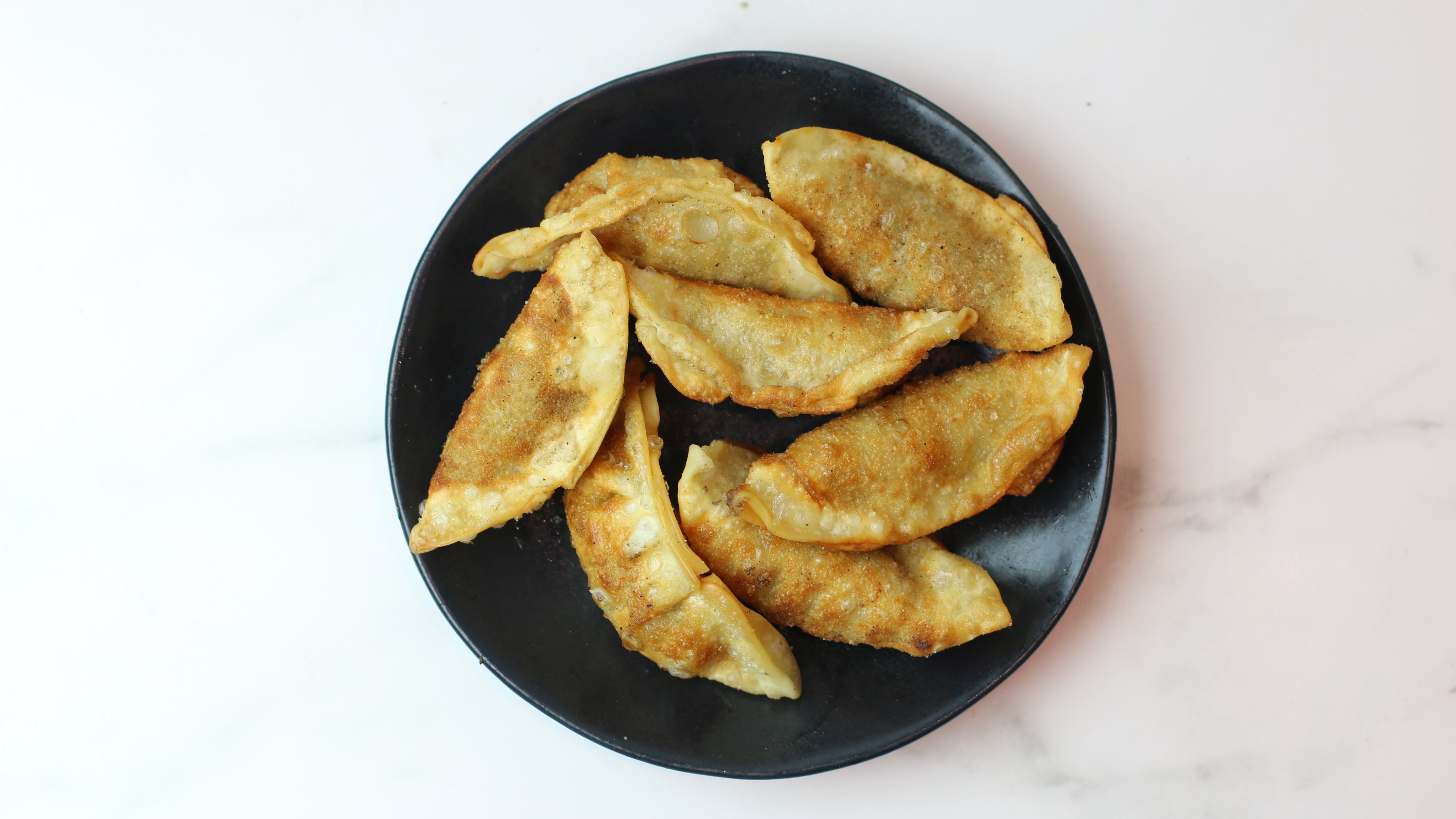 Fried Dumplings (Pork and Veg) (8 Pcs)/炸水餃