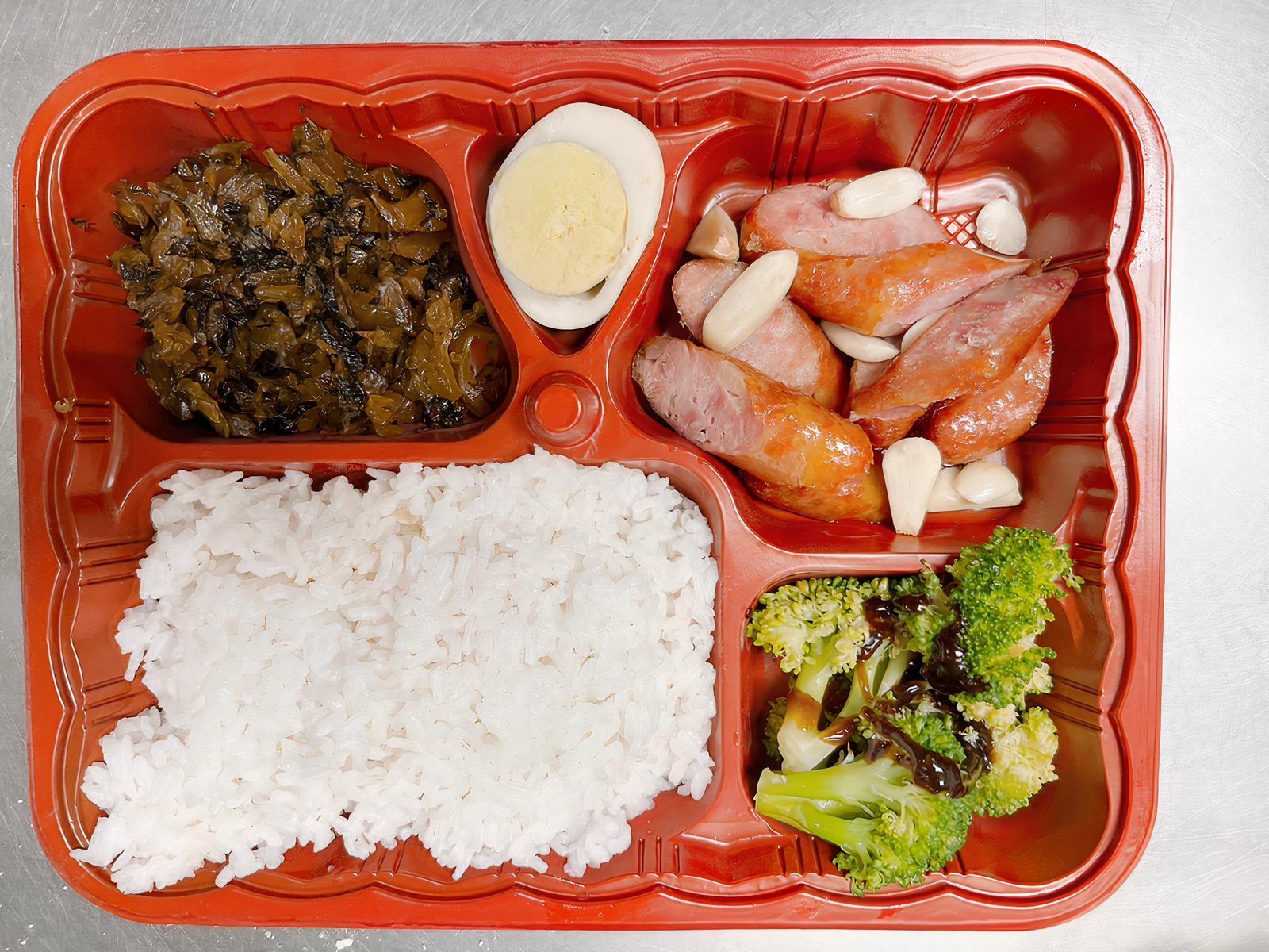 House Sausage with Rice/台式香腸飯