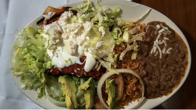 Enchilada Con Huevo