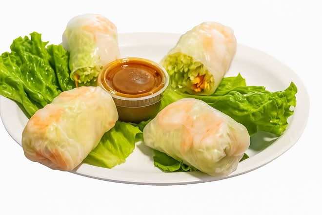 Spring Roll (2 Rolls Cut in Half)