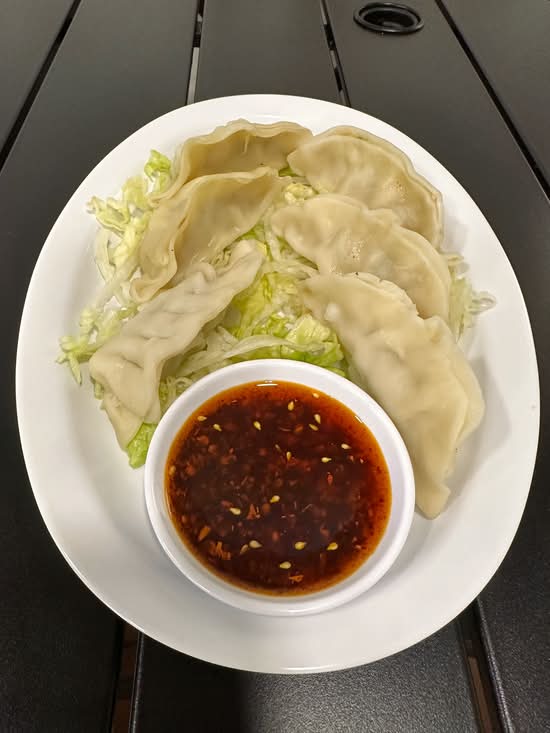 Veggie Dumplings (6 Pieces)
