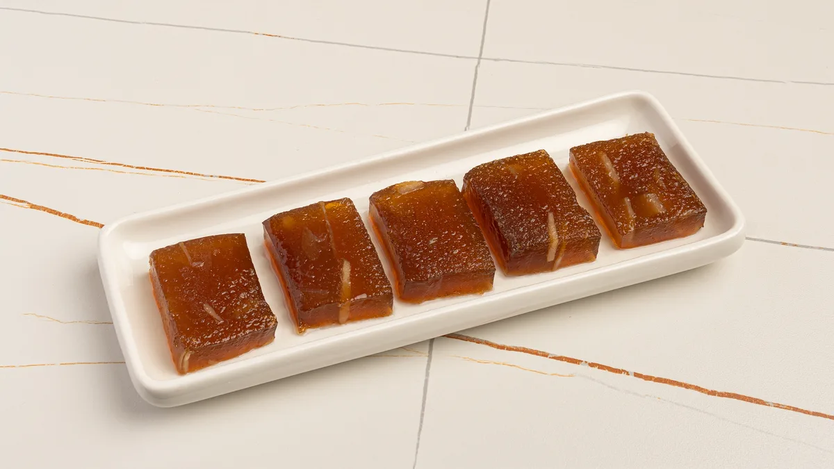 212. Rántott vizes gesztenyetorta 香煎马蹄糕 Pan-fried water chestnut cake