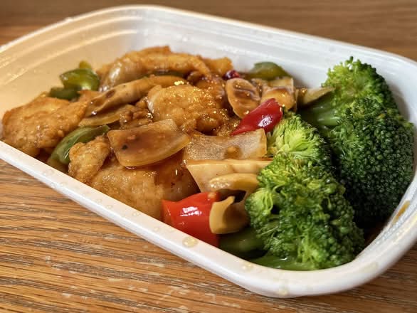 黑椒鱼片 （午）-Bass Filet In Black Peper Sauce(L)
