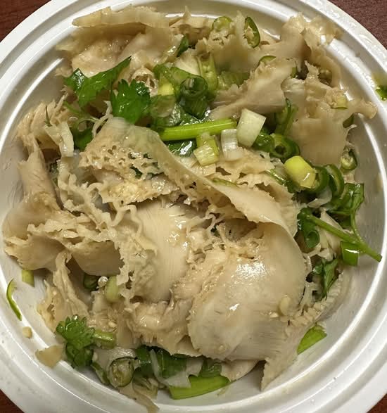 鲜椒牛肚 Beef Tripe with Fresh Chili