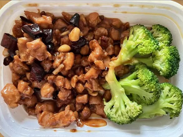 宫保鸡丁（午） pao chicken(L)